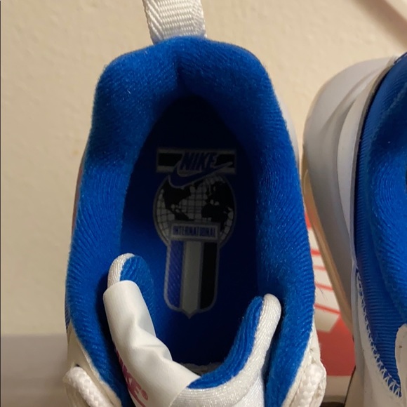 NIKE AIR MAX VERONA (7) WOMENS SHOES - Picture 8 of 12